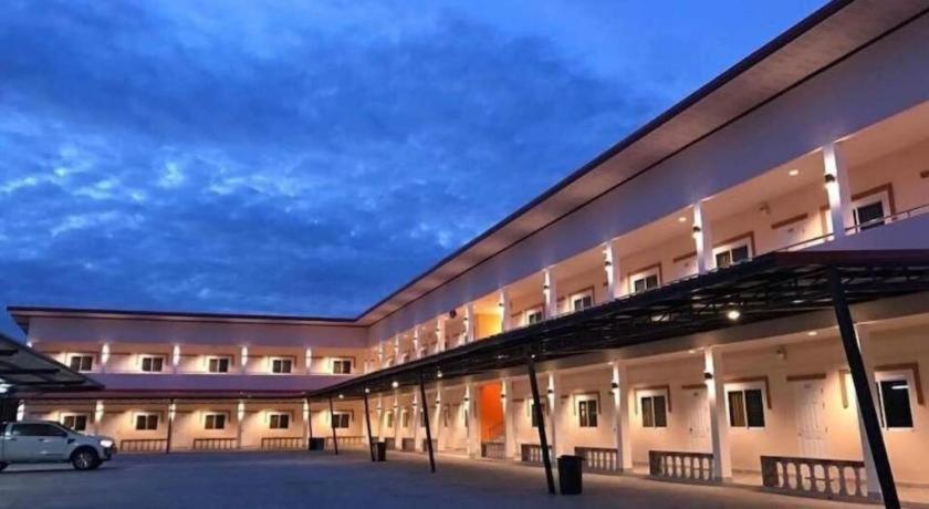 The Phant Hotel Сурин Екстериор снимка
